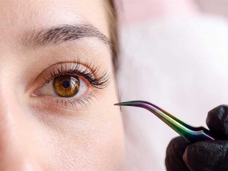 Extensiones y lifting de pestañas en Vigo