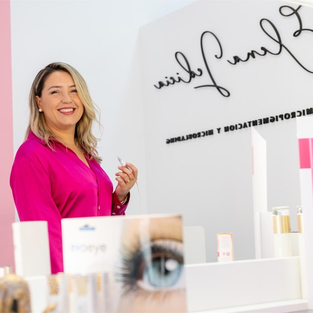 Potencia tu belleza con Elena Ledicia